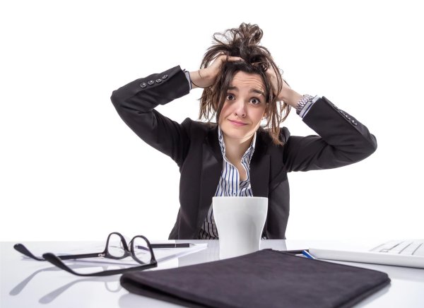 уставший работник