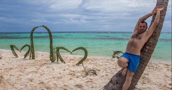 люди на море