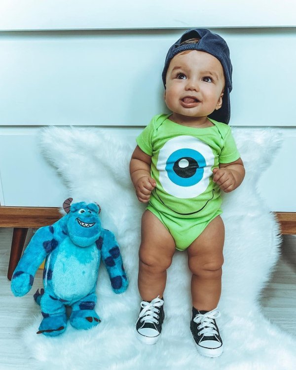 костюм майк вазовски