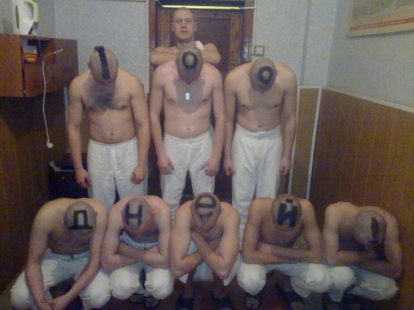 голые военные