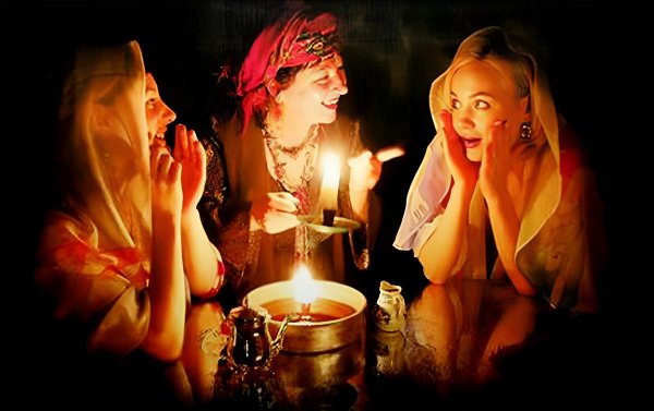 девушки гадают