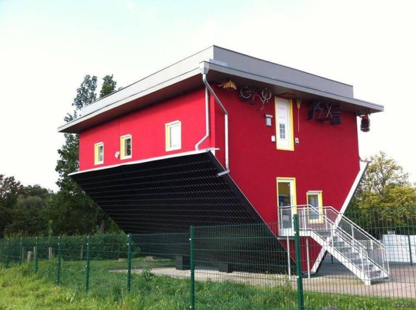 upside down house