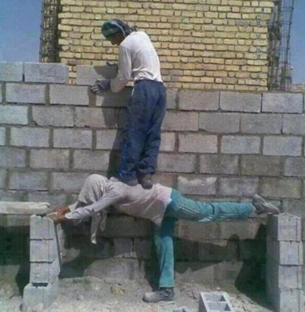 горе строители