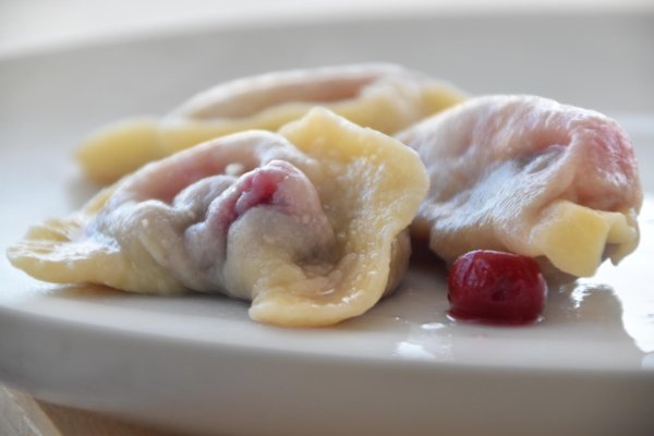 губы вареники