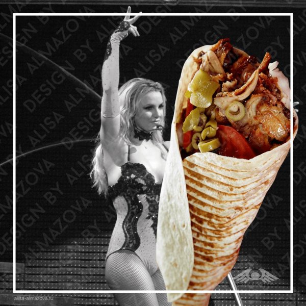 девушка с шаурмой