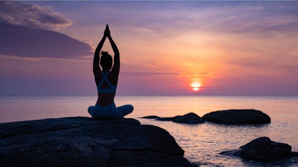 йога на рассвете