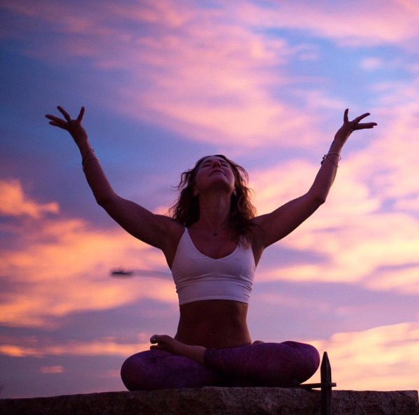 девушка йог