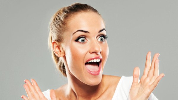 эмоции девушки