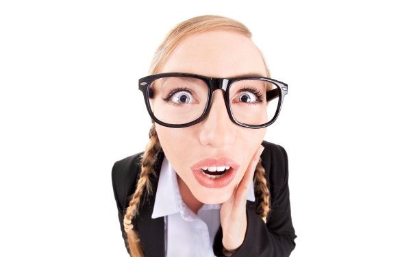 удивлённая женщина