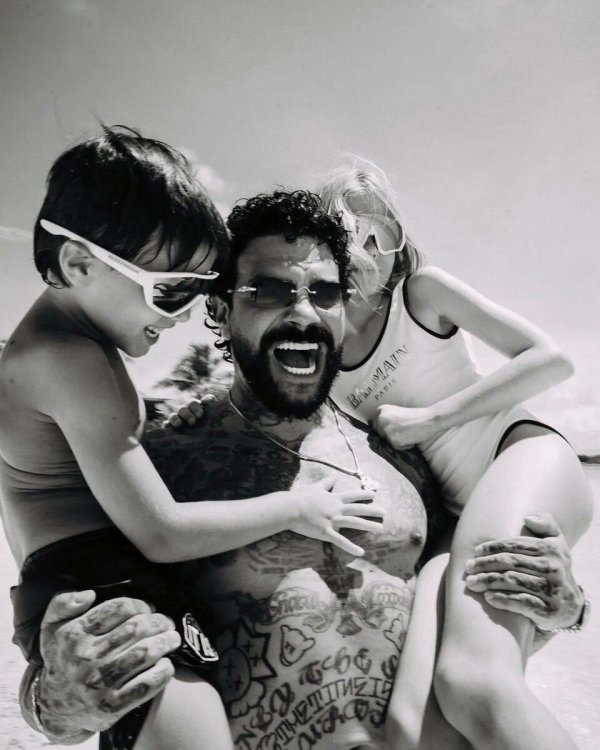 дочка тимати