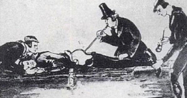 пытка клизмой