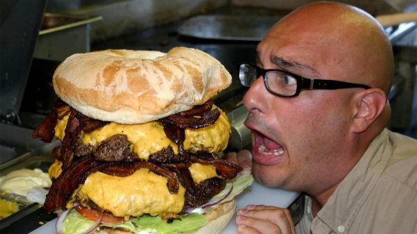 огромный бургер