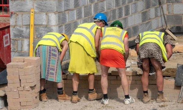 веселые строители