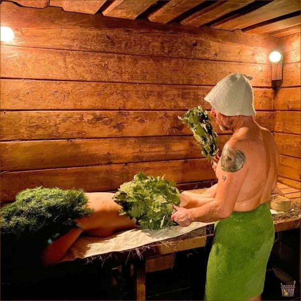 париться веником
