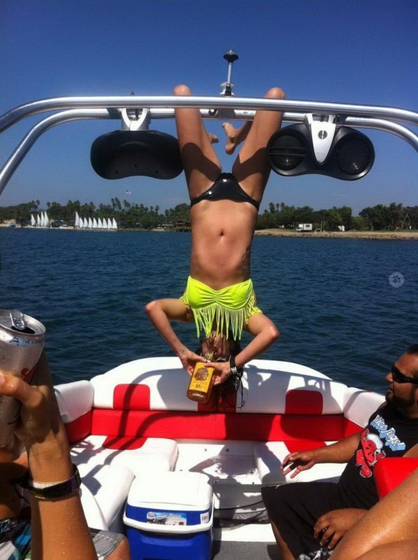 девушки пляж