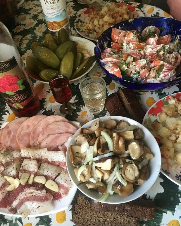 водочка с закуской