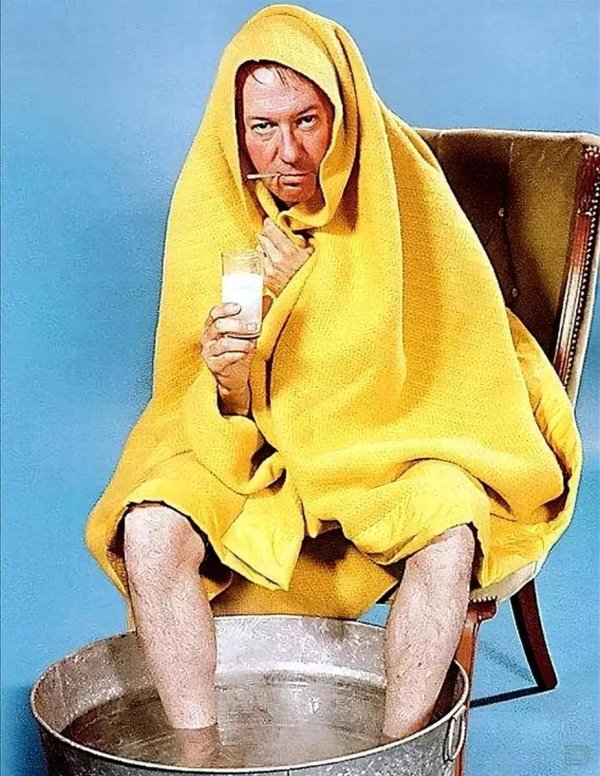 парить ноги