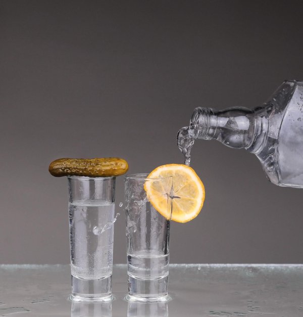 Со стаканом водки
