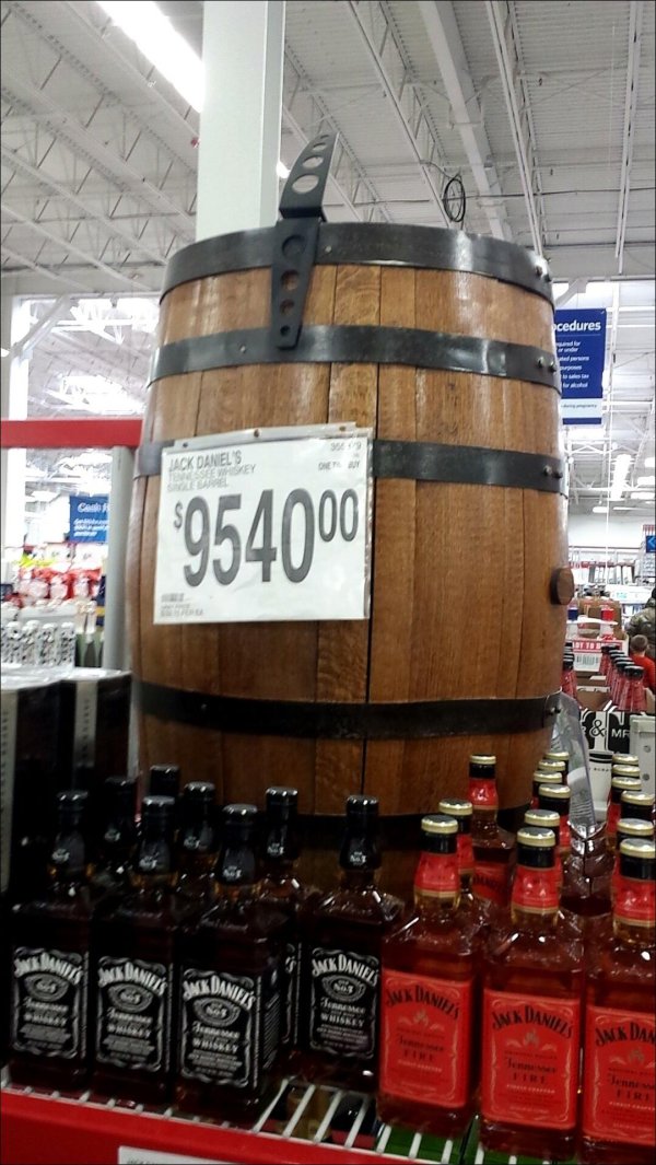 большие бутылки алкоголя