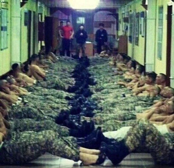 армия чел спит