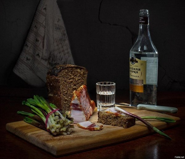 водка и сало