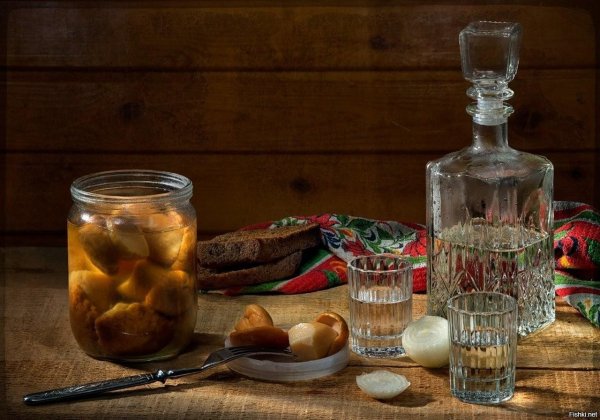натюрморт с водочкой
