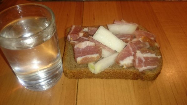 сало самогон