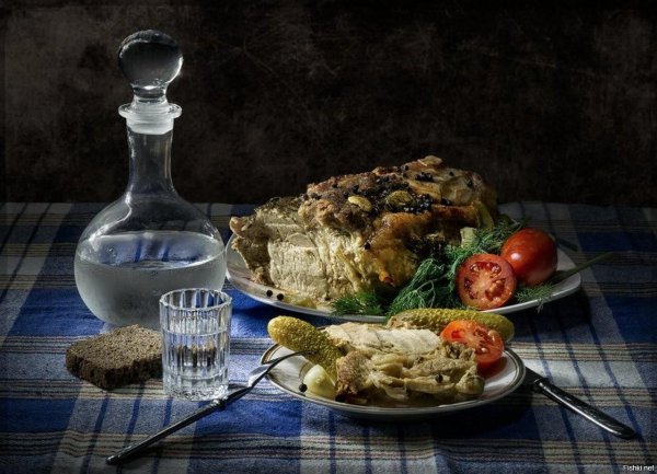 натюрморт застолье