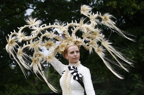 прическа необычная