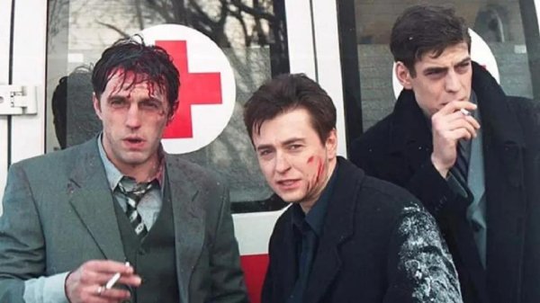 саша белый космос пчела фил