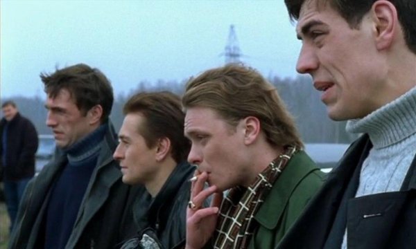 саша белый космос пчела фил