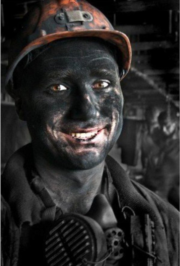 глаза шахтера