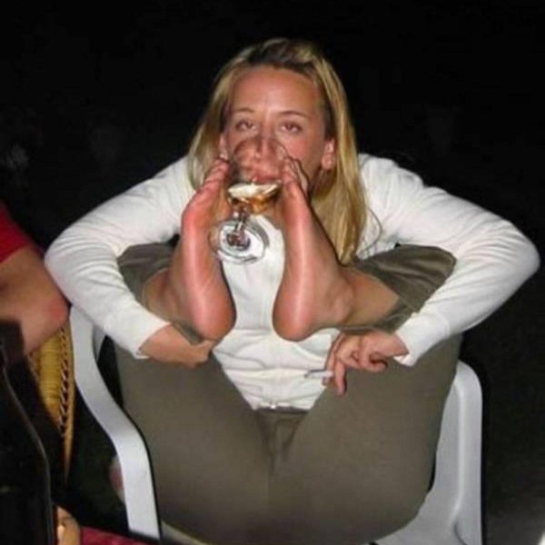 пьяна девушка